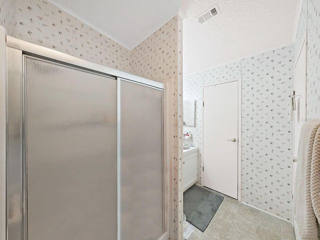 37701 NEWAL AVENUE, Zephyrhills, FL 33542