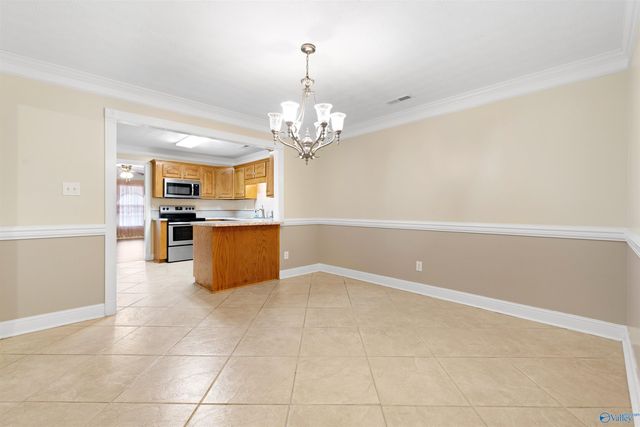 734 Martin Street SW, Hartselle, AL 35640