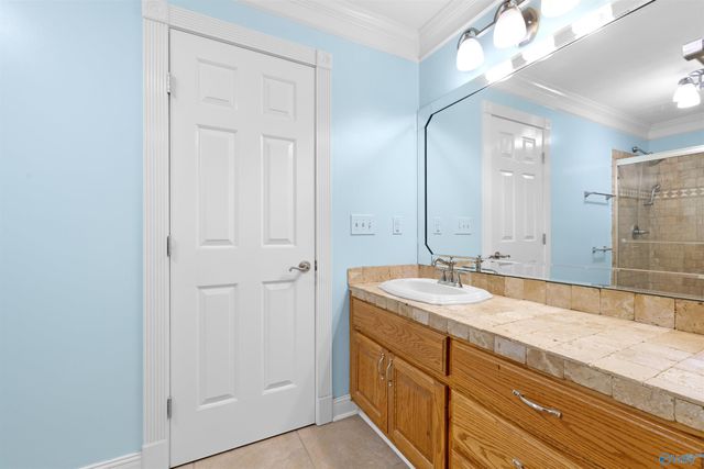 734 Martin Street SW, Hartselle, AL 35640