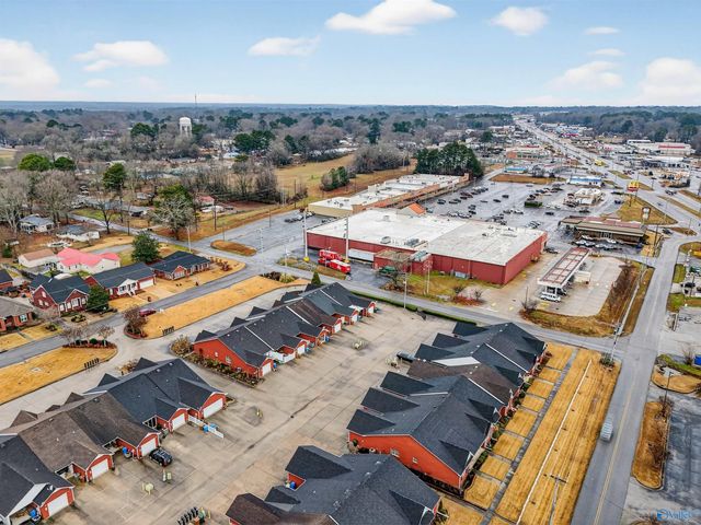 734 Martin Street SW, Hartselle, AL 35640