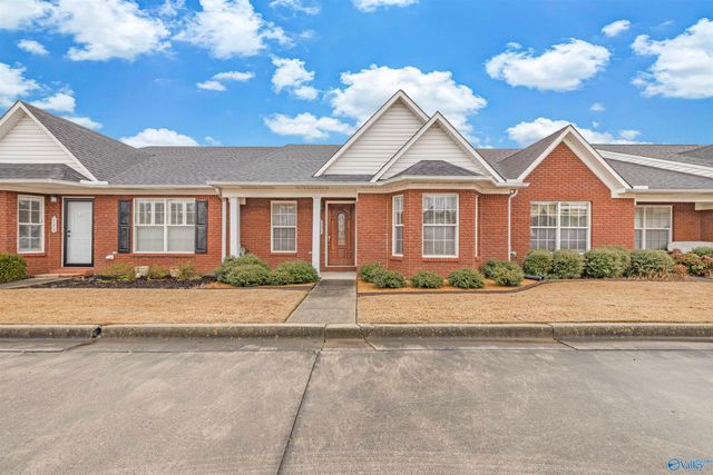 734 Martin Street SW, Hartselle, AL 35640