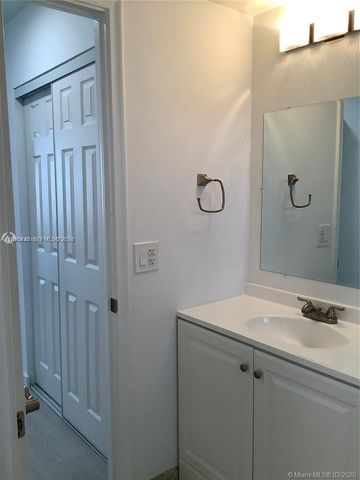 7910 Camino Real N412, Miami, FL 33143