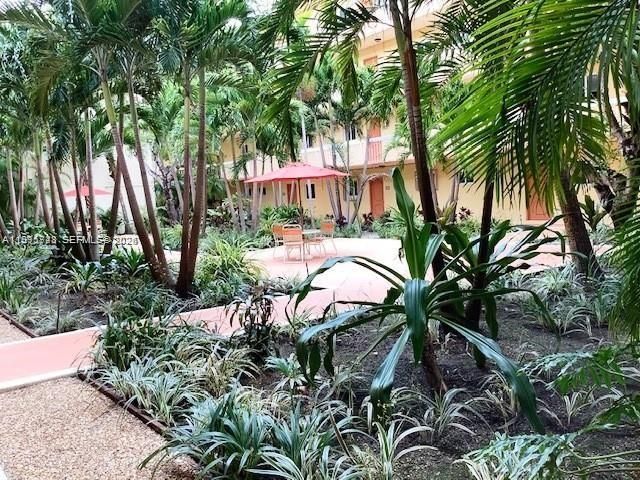 7910 Camino Real N412, Miami, FL 33143