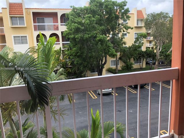 7910 Camino Real N412, Miami, FL 33143