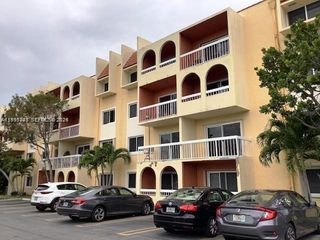 7910 Camino Real N412, Miami, FL 33143