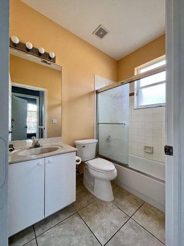 3765 NW Deer Oak Drive, Jensen Beach, FL 34957