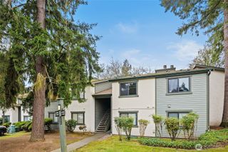 12905 126th Court NE #L105, Kirkland, WA 98034