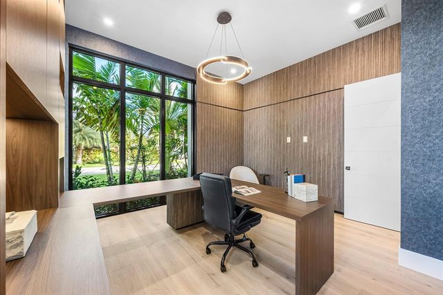 728 Enfield Street, Boca Raton, FL 33487