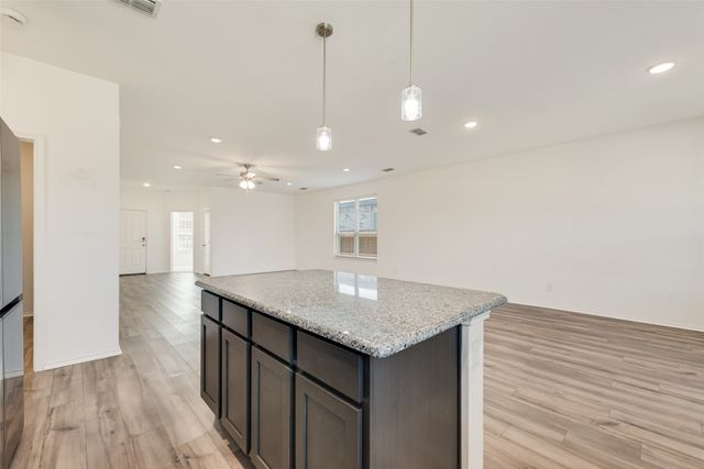 3251 Apple Creek Avenue, Crandall, TX 75114