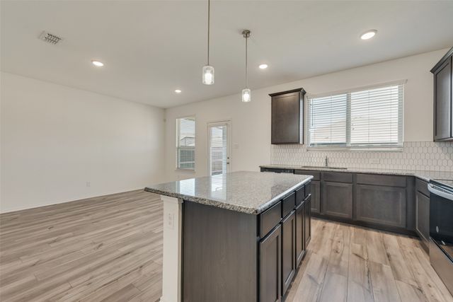 3251 Apple Creek Avenue, Crandall, TX 75114