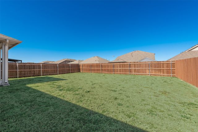 3251 Apple Creek Avenue, Crandall, TX 75114