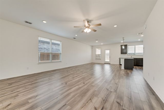 3251 Apple Creek Avenue, Crandall, TX 75114