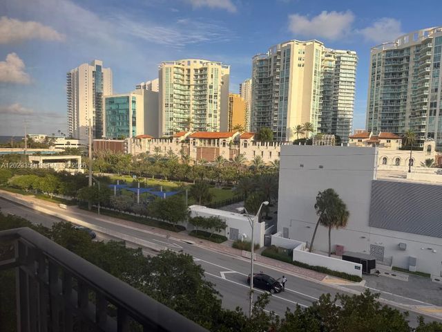 16909 N Bay Rd 720, Sunny Isles Beach, FL 33160