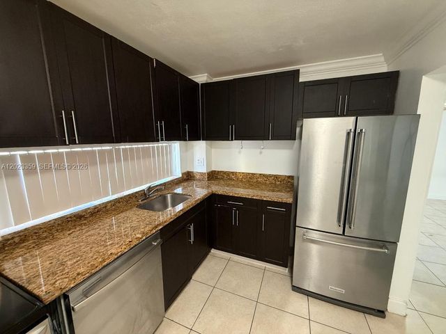 16909 N Bay Rd 720, Sunny Isles Beach, FL 33160