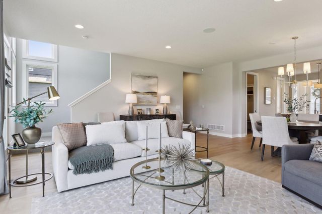 5760 131st Street N, Hugo, MN 55038