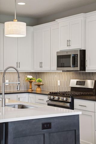 5760 131st Street N, Hugo, MN 55038