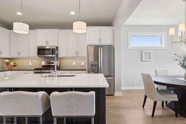 5760 131st Street N, Hugo, MN 55038