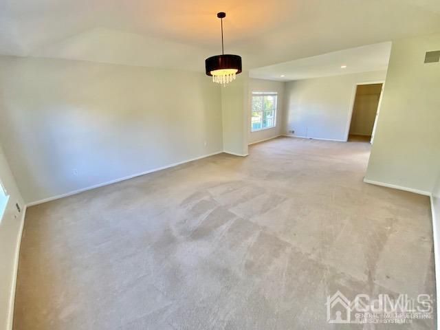 24 Skurka Court, Sayreville, NJ 08872