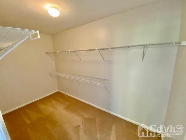 24 Skurka Court, Sayreville, NJ 08872