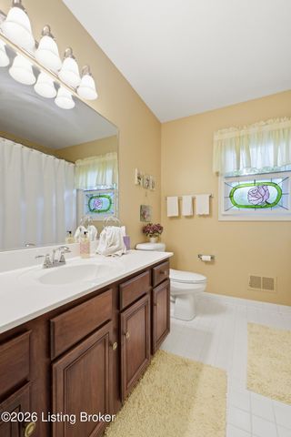 1509 Mahogany Run Dr, La Grange, KY 40031