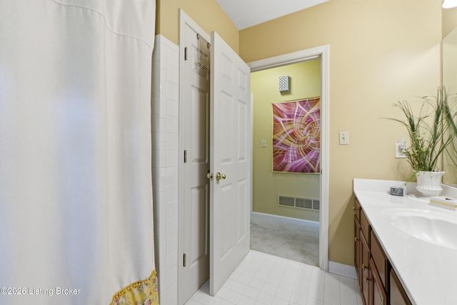 1509 Mahogany Run Dr, La Grange, KY 40031