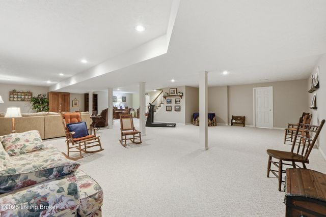 1509 Mahogany Run Dr, La Grange, KY 40031