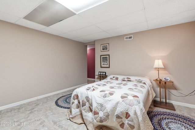 1509 Mahogany Run Dr, La Grange, KY 40031