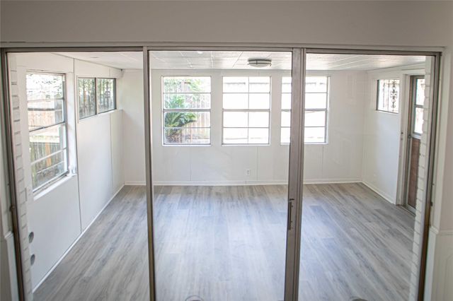 10710 Sandy Shoals Drive, Houston, TX 77071