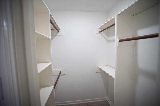 10710 Sandy Shoals Drive, Houston, TX 77071