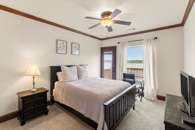 350 E El Dorado Dr, Scroggins, TX 75480