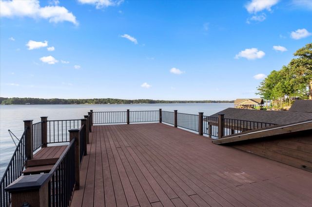 350 E El Dorado Dr, Scroggins, TX 75480