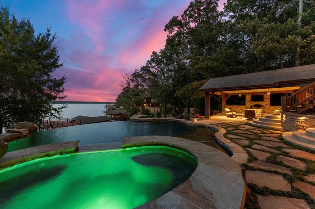 350 E El Dorado Dr, Scroggins, TX 75480