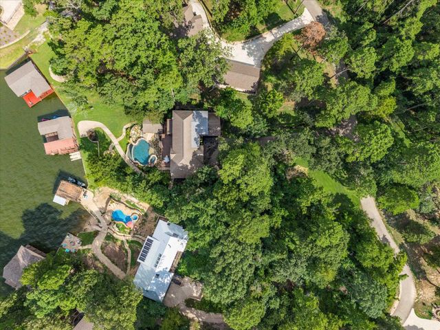 350 E El Dorado Dr, Scroggins, TX 75480