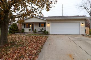 9 Timberview Drive, Bloomington, IL 61701