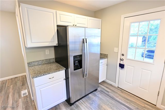 488 E 326th Street, Willowick, OH 44095