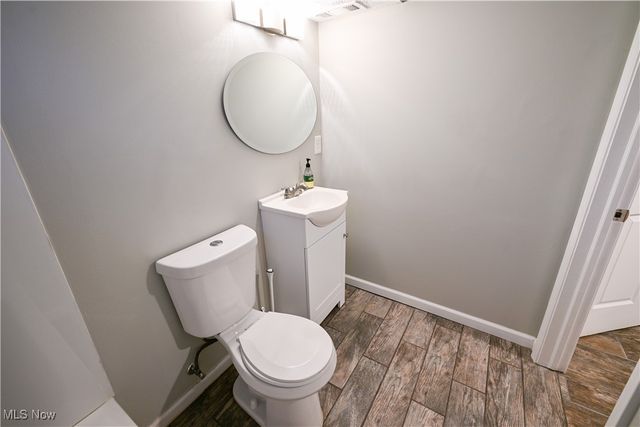 488 E 326th Street, Willowick, OH 44095