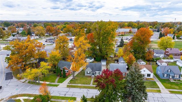 488 E 326th Street, Willowick, OH 44095