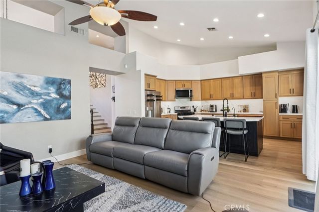 30 Villa Valtelena, Lake Elsinore, CA 92532