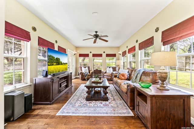 606 Misty Water Ln, San Antonio, TX 78260