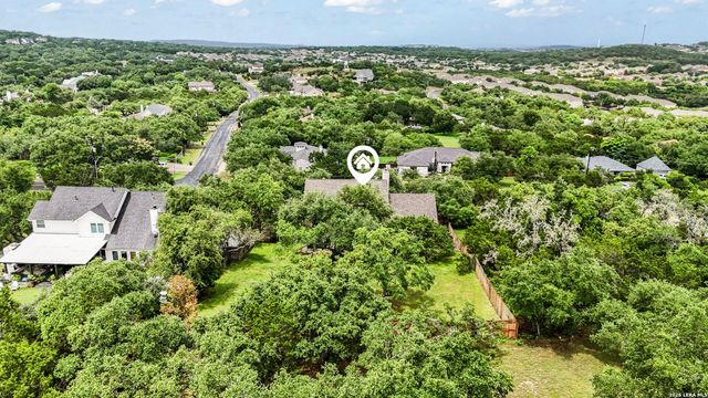 606 Misty Water Ln, San Antonio, TX 78260