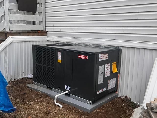 1194 Rainbow Dr., Loris, SC 29569