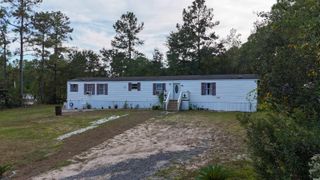 1194 Rainbow Dr., Loris, SC 29569