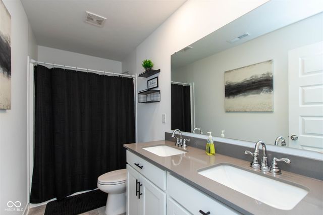 2266 Egbert, Westfield, IN 46074