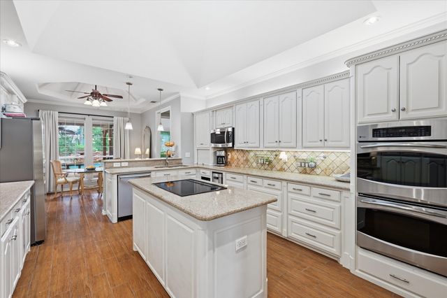 370 Canyon Oaks Drive, Argyle, TX 76226