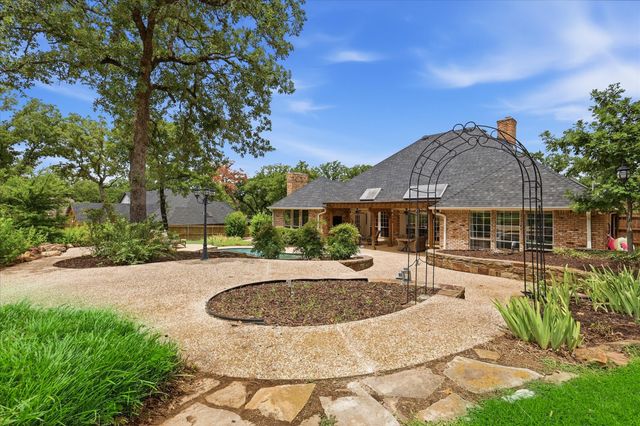 370 Canyon Oaks Drive, Argyle, TX 76226