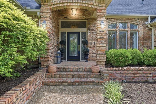 370 Canyon Oaks Drive, Argyle, TX 76226