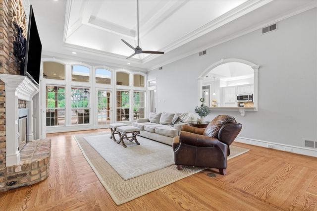 370 Canyon Oaks Drive, Argyle, TX 76226