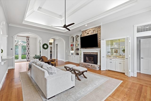 370 Canyon Oaks Drive, Argyle, TX 76226