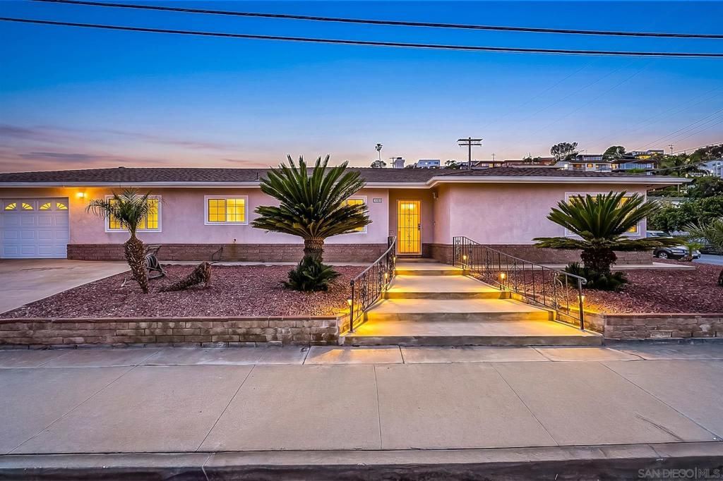 Image 1 of property listing at 1840 Locust St, San Diego, CA 92106
