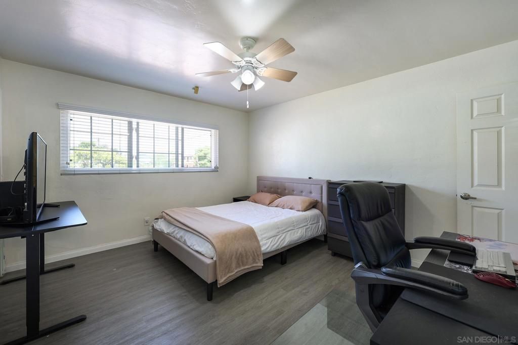 Image 13 of property listing at 1840 Locust St, San Diego, CA 92106